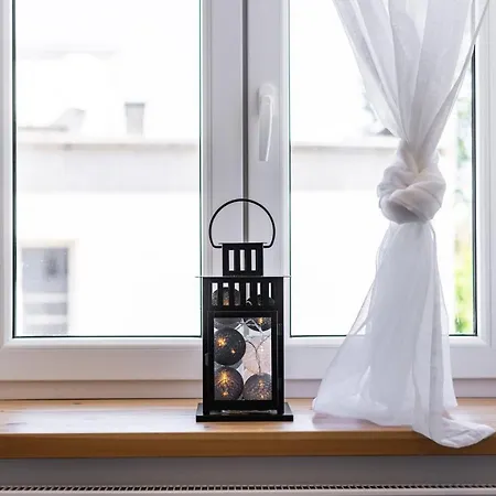 Cozy, Quiet Chevalier Apartment, Center Of Riga * ריגה